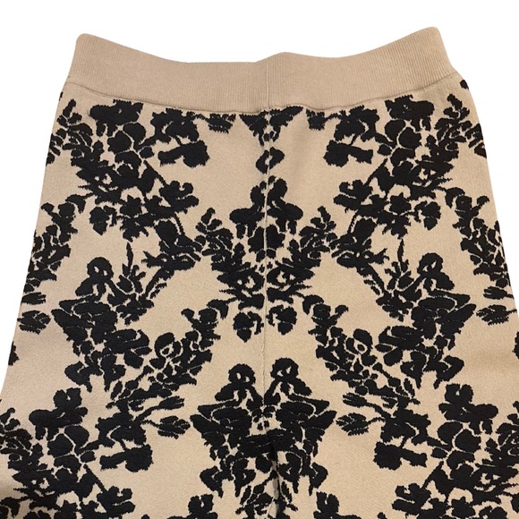 ✨ Boutique Flocked Damask Ponte Pants • Pull-On • 32” Inseam • MSRP $198 - Picture 3 of 7